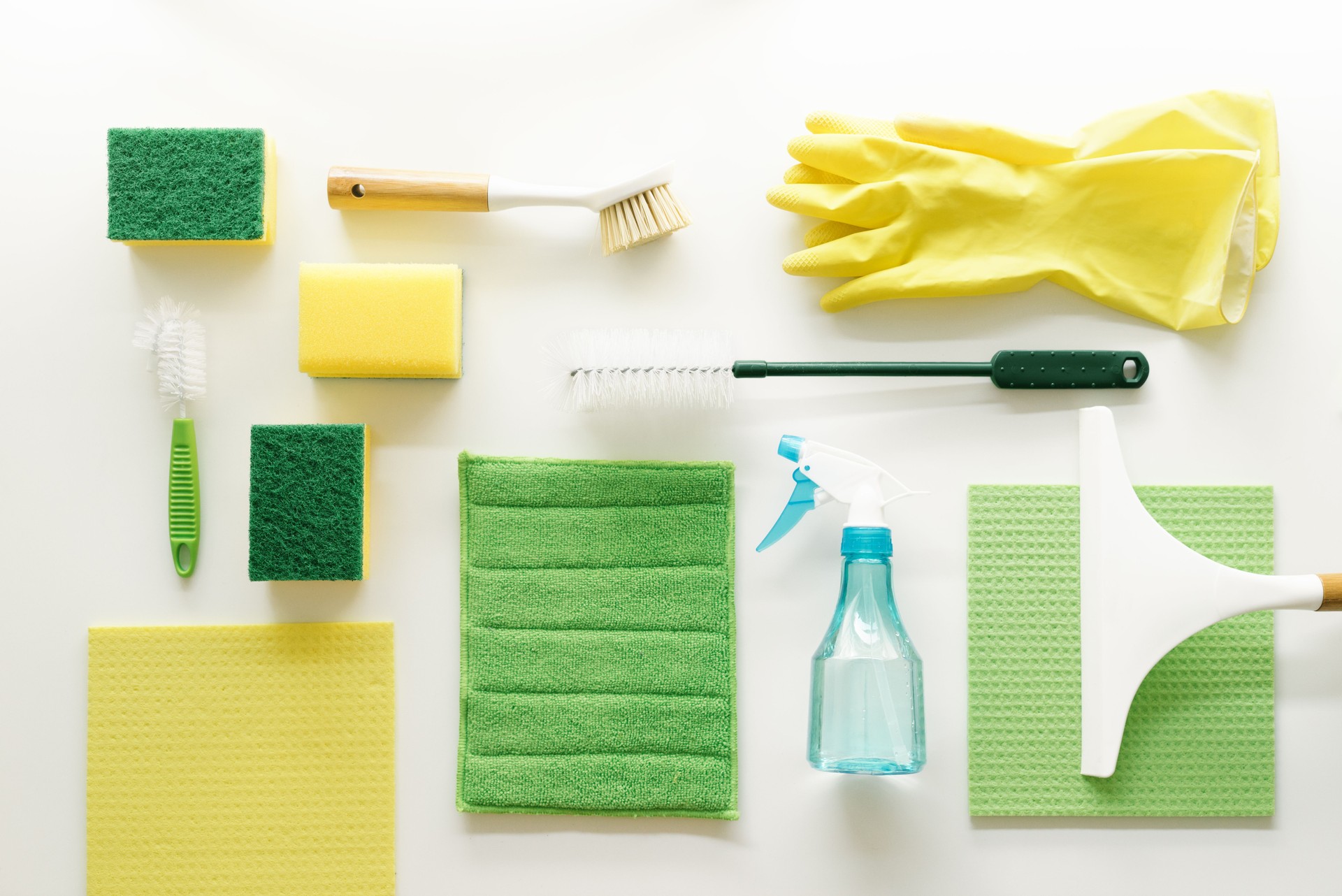 Cleaning supplies - knolling concept